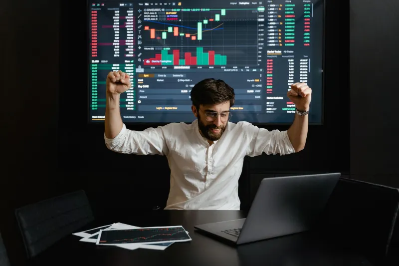 Capital Allocation as a Crystal Ball: How Dividend Hikes Telegraph Earnings Beats Before Analysts Catch On