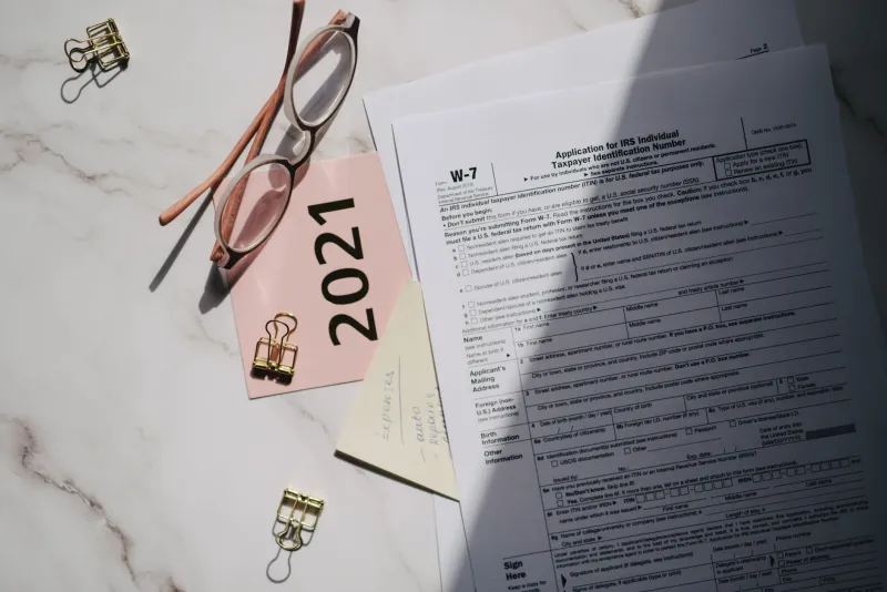 What the Footnotes Know: Decoding SEC Filing Amendments Before They Detonate in the Market
